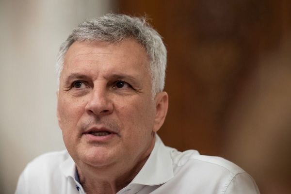 Daniel Zamfir (PSD), mesaj către colegii din coaliţie: Nu va jucaţi cu focul! Încetaţi să propagaţi ideea că PSD este vinovat pentru deficitul actual! PSD ori va fi tratat cu respect în această alianţă, ori nu va mai fi deloc!