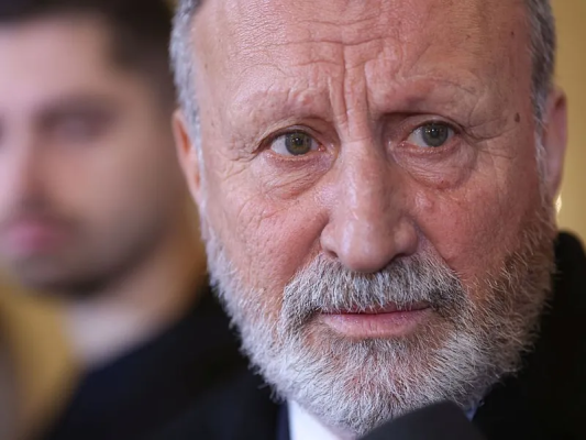 Paul Stănescu susţine că tăierea banilor din Programul "Anghel Saligny" este linia roşie