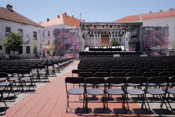 VIDEO Începe festivalul JAZZx la Timișoara. Artiști de top, cu multe premii Grammy la active, 3.000 de locuri pe scaune în Piața Libertății / Intrarea este liberă