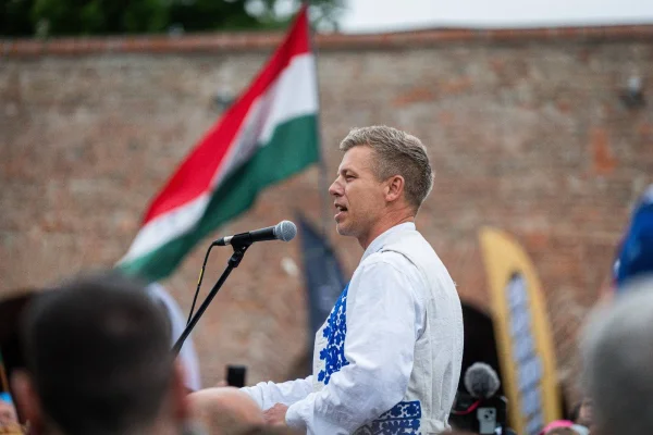 Péter Magyar acuză UDMR de spionaj pentru FIDESZ în Partidul Popular European/ UDMR: „Are o vastă experiență în domeniul interceptării comunicaţiilor”