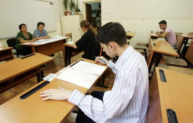 Zece strategii pentru ca elevii să facă față presiunii examenelor de vară