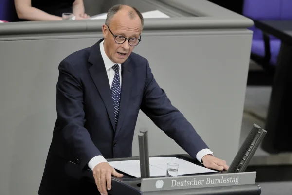 Cancelarul Merz promite că Germania va avea cea mai puternică armată în Europa. „Economia noastră este încă în mare parte competitivă”