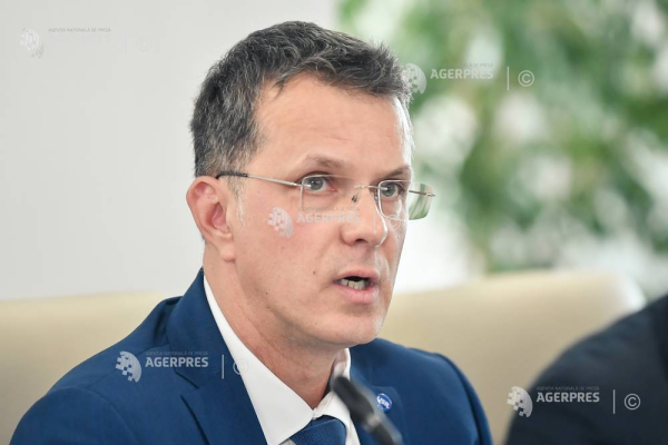 Ministrul Apărării: Salut decizia președintelui Trump de a sprijini în continuare Ucraina cu armament modern