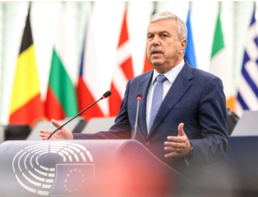 Video
Europarlamentarul Dan Nica cere explicații: „Românii plătesc de patru ori mai mult la energie decât alți europeni. Ce fel de piață unică este aceasta?”