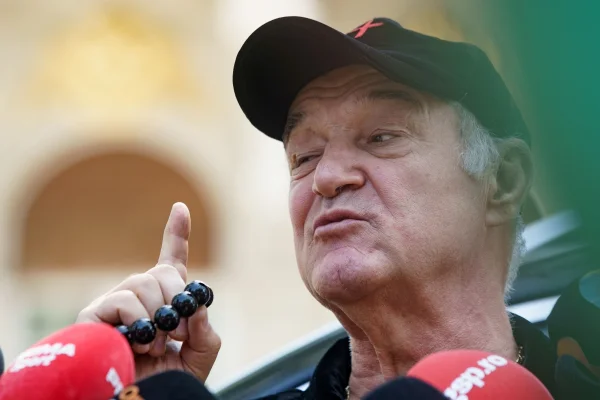 Gigi Becali, atac furibund la George Simion: 'Mincinosule, farseorule, vicleanule! Ba jupuit în piața publică, ba acum baie de sânge, dar unde te trezești, mă?'