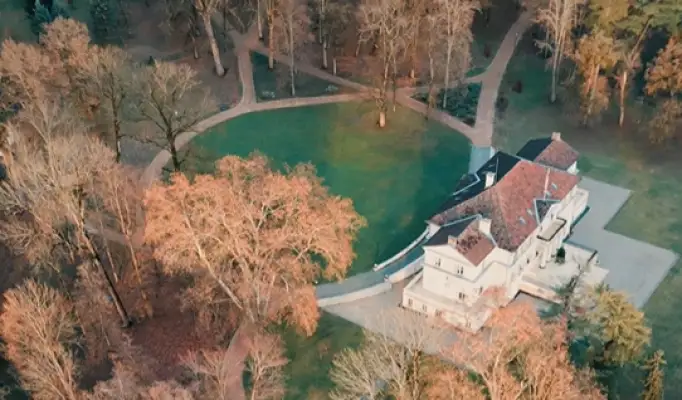 Furtunile închid Parcul Regal Săvârșin. Ce mai pot vizita turiștii