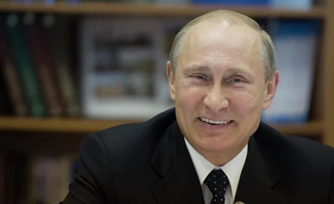 Putin ”condamnă atacurile israeliene” şi îi propune lui Netanyahu rolul său de mediator cu Iranul / Dictatorul de la Kremlin se află la rândul său în negocieri fără rezultat pentru încheierea războiului pe care l-a început în Ucraina