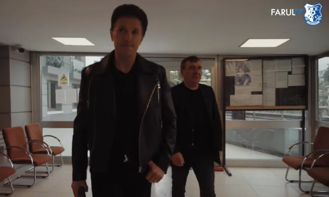 VIDEO Gheorghe Hagi şi Gheorghe Popescu au votat la Istanbul: 'România pe primul loc'