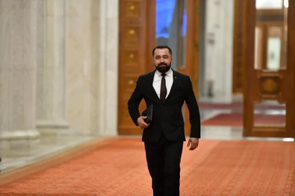 Încă un deputat pleacă din grupul S.O.S. România. Ciprian Ciubuc a intrat în conflict deschis cu Diana Șoșoacă