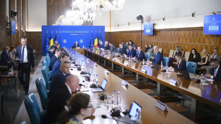 Cine sunt consultanții din privat care îl ajută pe Ilie Bolojan. Crenguța Leaua, avocata din procesul Roşia Montană, pe listă