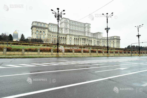 Ședința de plen a Parlamentului - amânată 45 de minute, la solicitarea AUR