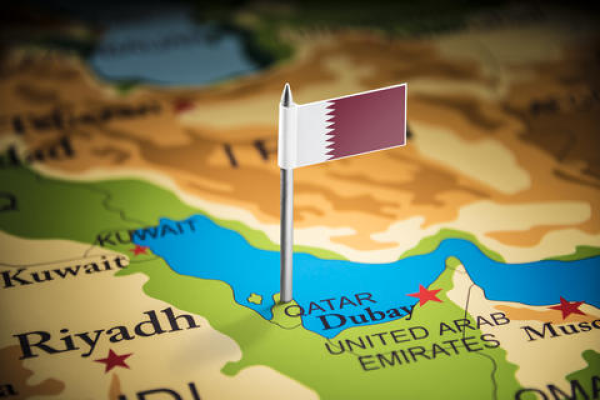Qatarul, gazda celei mai mari baze militare americane din regiune, și-a închis temporar spațiul aerian / Ce se așteaptă