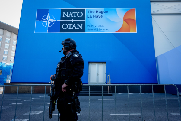 Summitul de la Haga. Liderii NATO se pregătesc să susțină obiectivul lui Trump privind cheltuielile pentru apărare