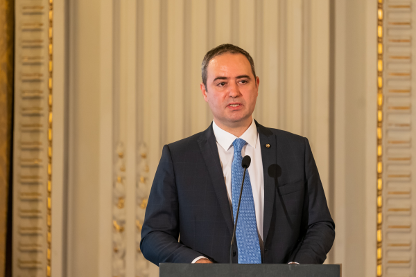 Nazare: Am redus numărul membrilor Comitetului care coordonează Exim Banca Românească