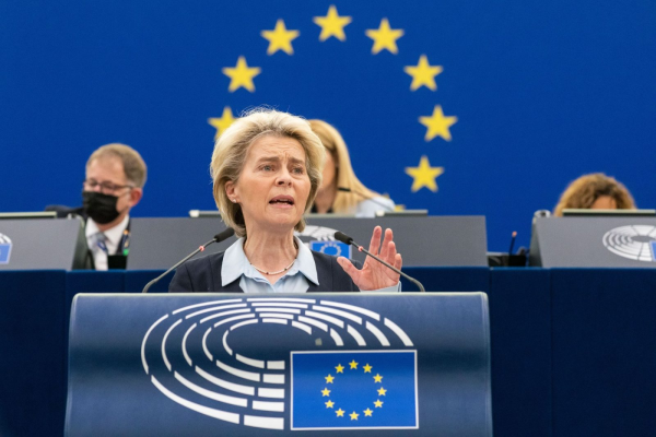 Cine sunt marii perdanți și câștigători după ce Comisia Europeană a anunțat bugetul UE în valoare de 1, 8 trilioane de euro / De ce țările din Est sunt printre câștigători – analiză Politico