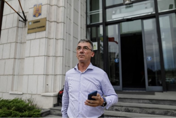 Sindicatele din Finanțe spun că pot bloca România: Poate nu vom veni o zi la muncă, în ziua în care se dau salarii, pensii!