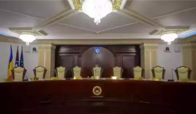 Bolojan: "Suntem singura ţară din lume care ne pensionăm judecătorii la 48 de ani. Va trebui să corectăm"