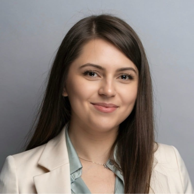PNL-ista Ana-Smărăndița Irina, numită director de cabinet al premierului Bolojan / A fost Head of Strategy la Poșta Română și membră în CA al EnergoNuclear, timp de jumătate de an