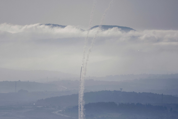 Noi atacuri iraniene asupra Israelului. 21 de persoane, rănite la Haifa
