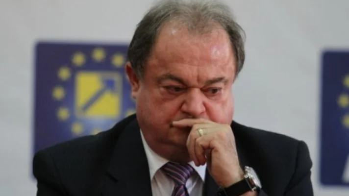 Război pe cel mai bănos minister între gașca de la Oradea și USR. Blaga și Bolojan trag tare să îl țină pe Burduja la butoane - SURSE