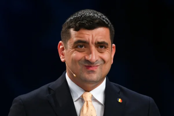George Simion susține că se taie fondurile europene pentru România. Comisia Europeană reacționează: Fake news / Nicușor Dan: George Simion ”minte ca o gazetă rusească”