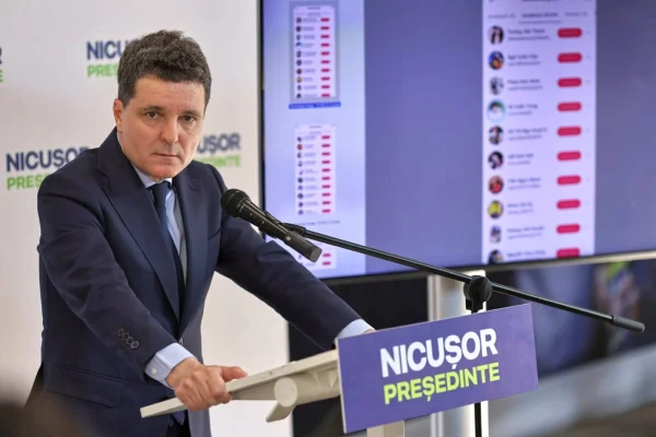 Ce crede Nicușor Dan despre propunerea lui George Simion de a da afară jumătate de milion de bugetari