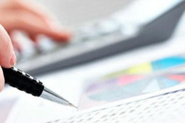 Un fost ministru ceh de Finanțe avertizează că România riscă efecte sociale și economice grave prin creșteri de taxe și impozite. Care sunt soluțiile