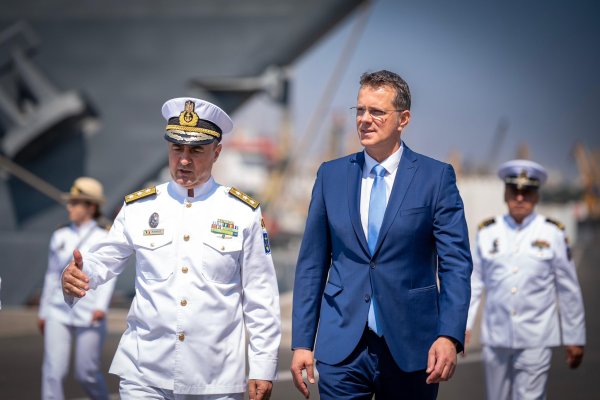 Ionuț Moșteanu: România preia comanda Grupului Operativ pentru combaterea MINELOR marine în Marea Neagră