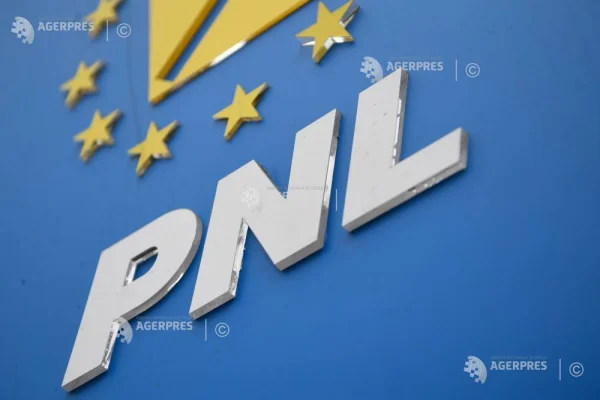 Modificarea Statutului PNL, ratificată de Congresul extraordinar