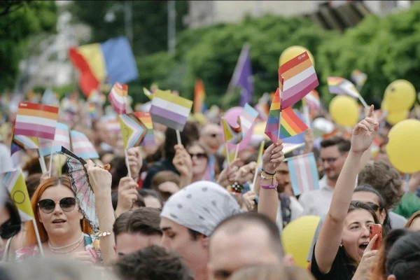 Patriarhia Română atacă Bucharest Pride: Este un act provocator şi total nepotrivit mai ales în contextul actual marcat de ideologii seculariste şi tensiuni sociale