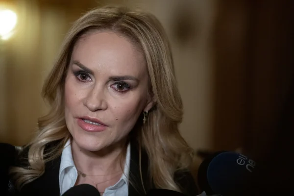 Gabriela Firea, întrebată dacă va candida la Primăria Capitalei: Îmi doresc o procedură transparentă democratică de desemnare a candidatului/ Unii s-au jucat de-a alegerile în București și de acolo a început seria de strategii greșite și eșecul PSD în alegerile Prezidențiale