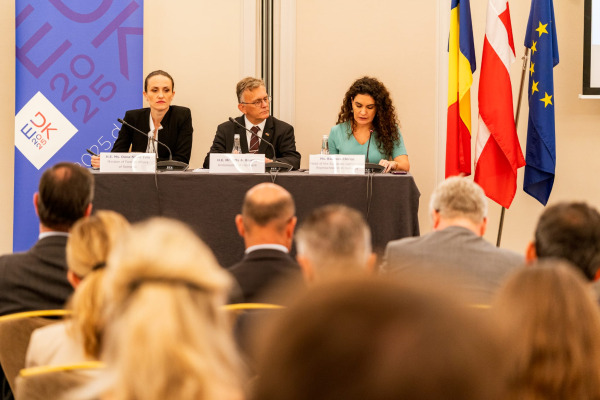 Oana Ţoiu: Trebuie să fim mai puțin dependenți. Trebuie să rămânem fideli valorilor noastre democratice