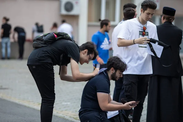 Marți începe ediția 2025 a examenului de Bacalaureat / Circa 108.000 de candidaţi aşteptaţi să participe / Principalele reguli transmise de Ministerul Educației