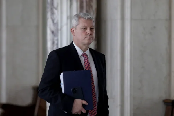 Secretizarea declarațiilor de avere ar putea fi corectată în Parlament. Predoiu: „Legislativul trebuie să intervină și să corecteze situația”