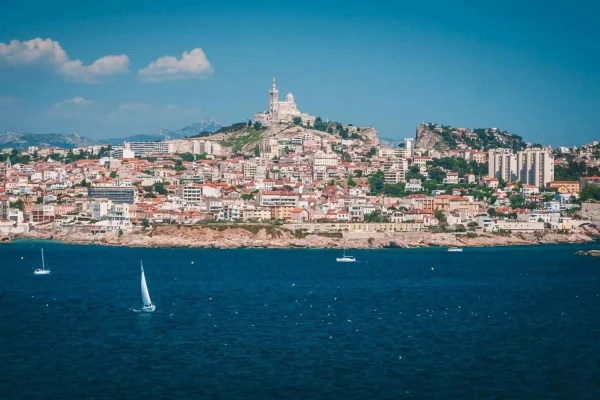 Docherii dintr-un port de lângă Marsilia blochează un transport militar către Israel / Refuză să participe la „genocidul în desfăşurare comis de guvernul israelian”, a transmis Confederaţia Generală a Muncii