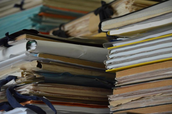 Se înființează Catalogul Național al Serviciilor Publice. Amenzi usturătoare pentru șefii instituțiilor care uită să se înscrie
