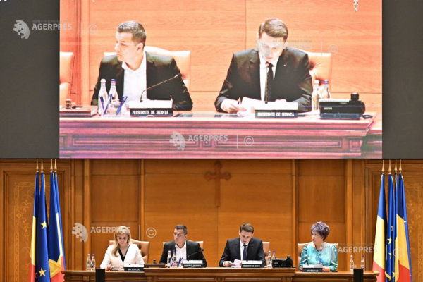 Parlament/ S-a încheiat votul la moțiunea de cenzură