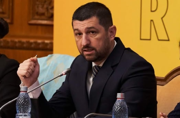 Prim-vicepreşedintele AUR: „România a intrat oficial într-un vid instituţional periculos. Alegerile anticipate sunt singura soluţie”