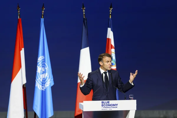 Începe „Summitul Oceanelor”. Președintele Macron, aluzie la Trump, i-a criticat pe cei care neagă schimbările climatice