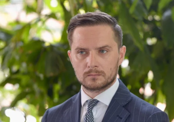 Cine este Stelian Bujduveanu - Viceprimarul, posibil viitor interimar la București, care s-a contrat cu Nicușor Dan