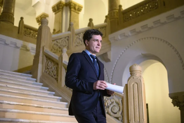 Nicușor Dan: România e deja zguduită de primele efecte ale unui experiment nociv