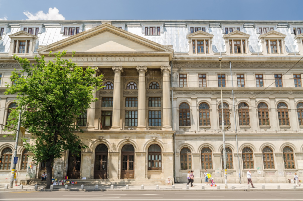 Universitatea din București scoate la concurs peste 20.000 de locuri la sesiunea de vară a admiterii 2025. UB lansează o nouă facultate