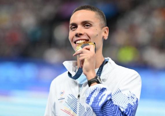 David Popovici se pregătește de prima competiție oficială din 2025
