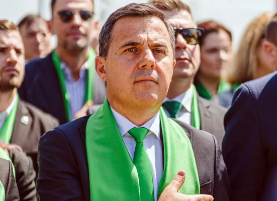 Ion Ștefan, fost ministru al Lucrărilor Publice și deputat, transportat de urgență cu elicopterul la București
