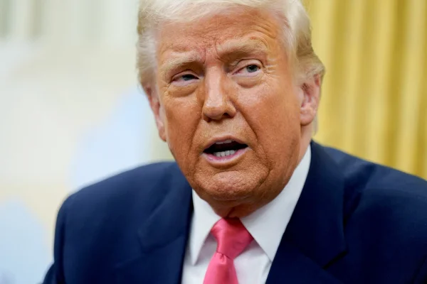 Donald Trump, despre politica sa tarifară:  „Nu vrem să facem tricouri, vrem să facem tancuri”