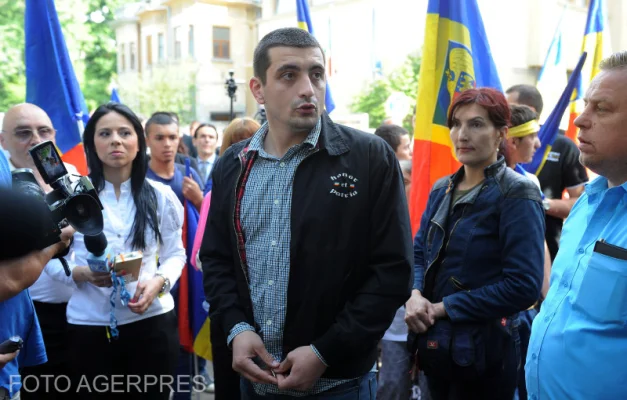 Cererea de anulare a interdicției lui Simion de intrare în Moldova, judecată la o zi după turul II al alegerilor din România