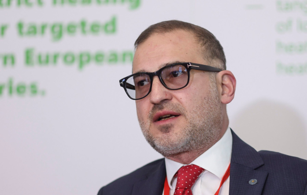 Directorul companiei Termoenergetica, controlată de Primăria București, are salariu lunar de 30.000 lei brut, ajutor de înmormântare pentru el și părinți, ajutor de naștere a unui copil, plus despăgubiri dacă e concediat