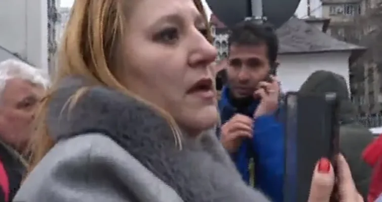 Dezertări din tabăra Dianei Șoșoacă
