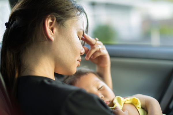 Pediatrul răspunde: când e copilul prea bolnav ca să amânăm vacanța sau trimiterea lui în tabără?