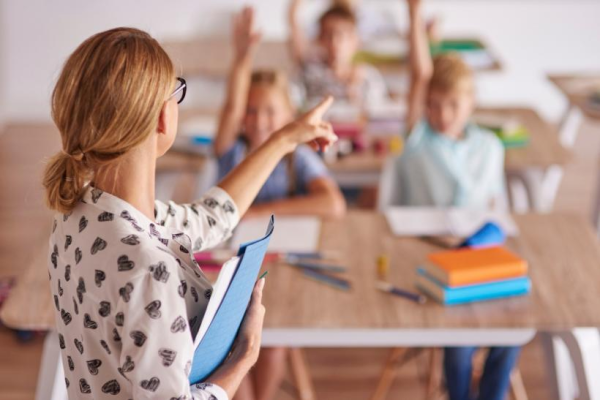 Haosul creat de creșterea normei didactice de predare